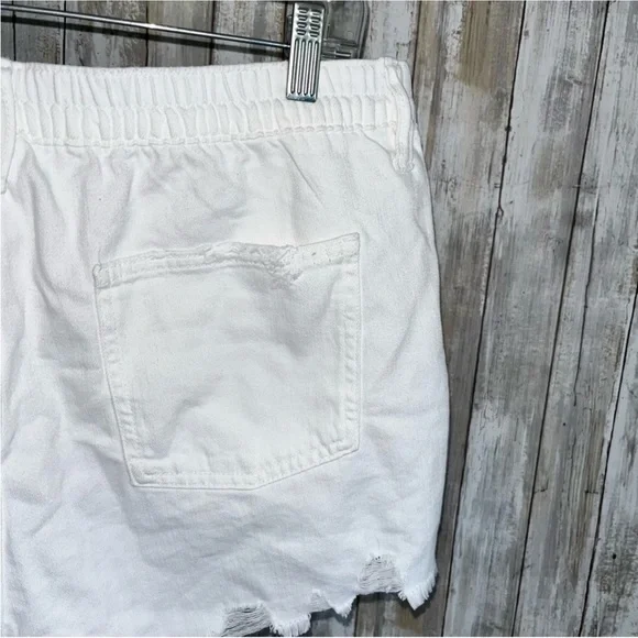 Aerie White Distressed Shorts - Picture 4 of 5